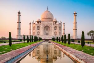 Marvel at the majesty of the Taj Mahal during your 8-hour Agra sightseeing tour