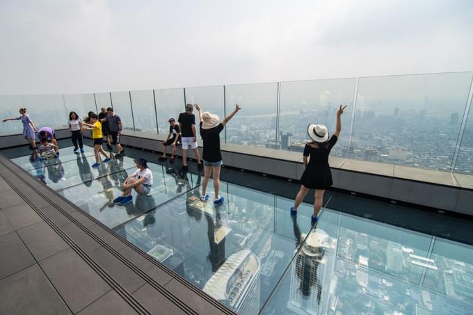 MahaNakhon Skywalk