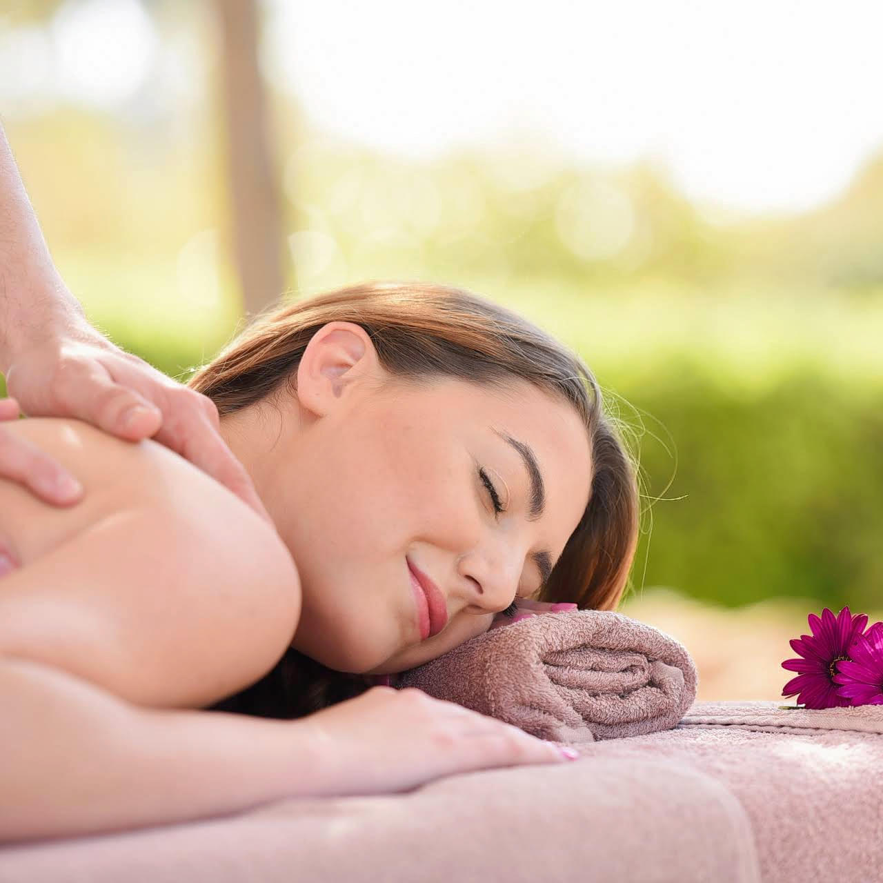 Body Massage In Goa Near Baga Beach