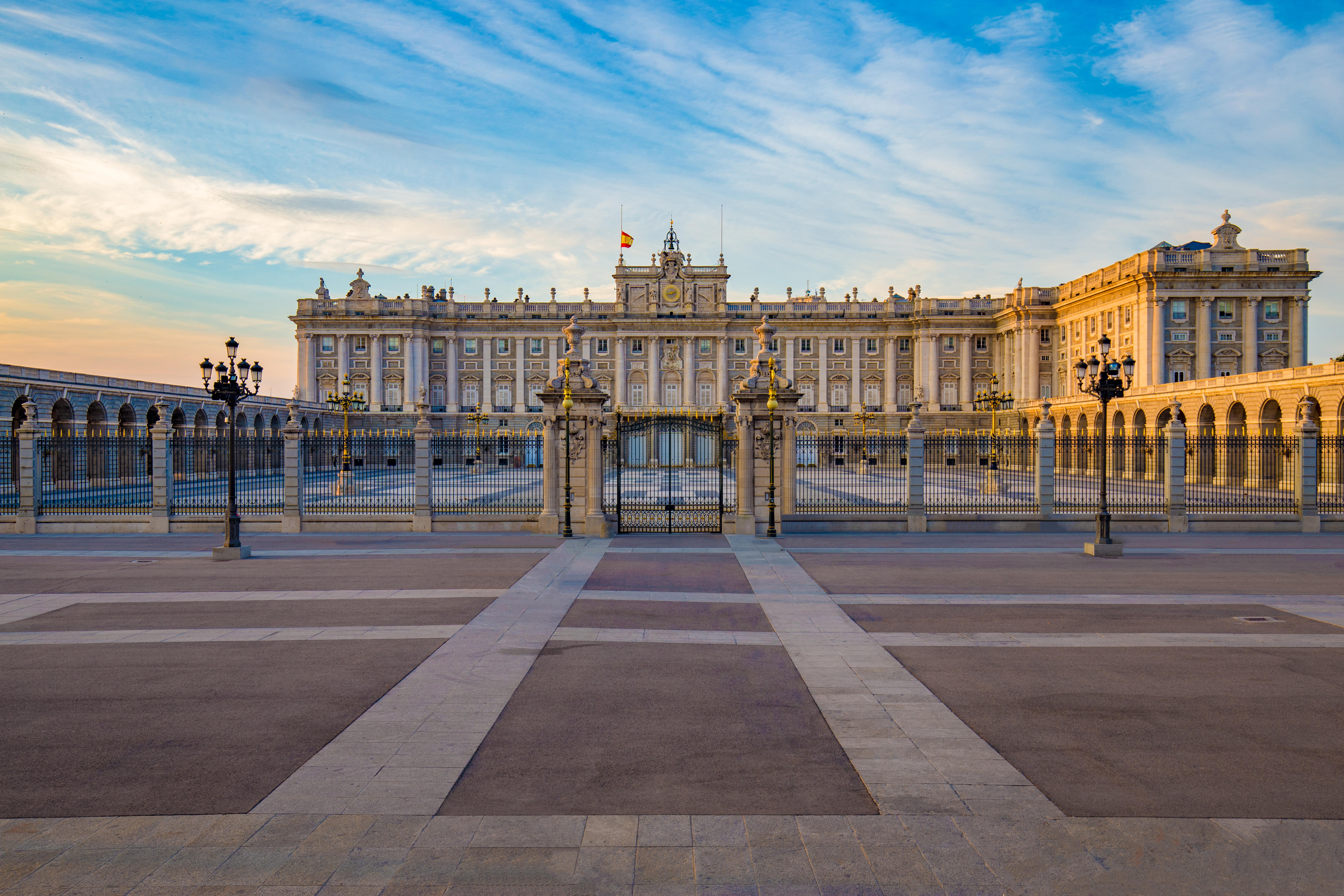 Royal Palace of Madrid Tickets | Last-Minute Priority Entrance