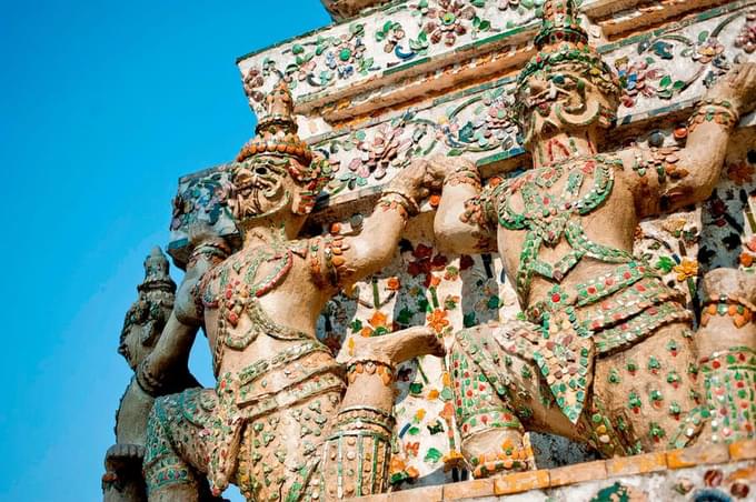 Seek Blessings At Wat Arun