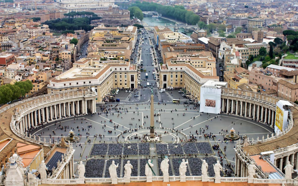 Explore St. Peter's square while learning about Rome's rich history & culture