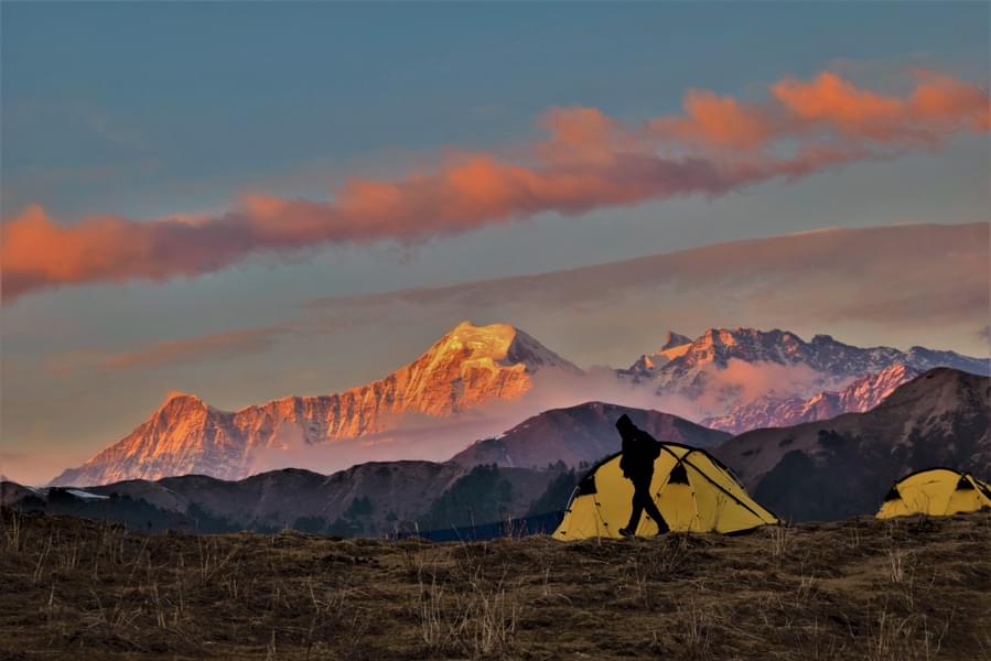 Dayara Bugyal Trek Image