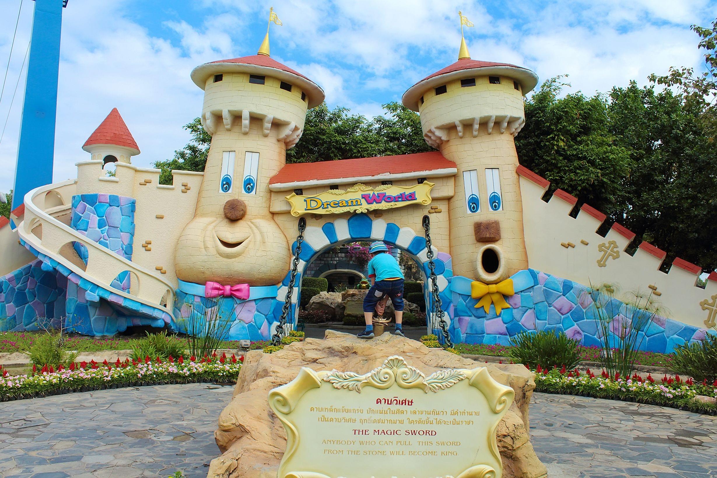 Dream world, Thailand @dreamworldth is about a 45 minutes drive