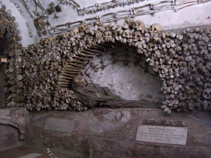 Crypt of Leg Bones and Thigh Bones