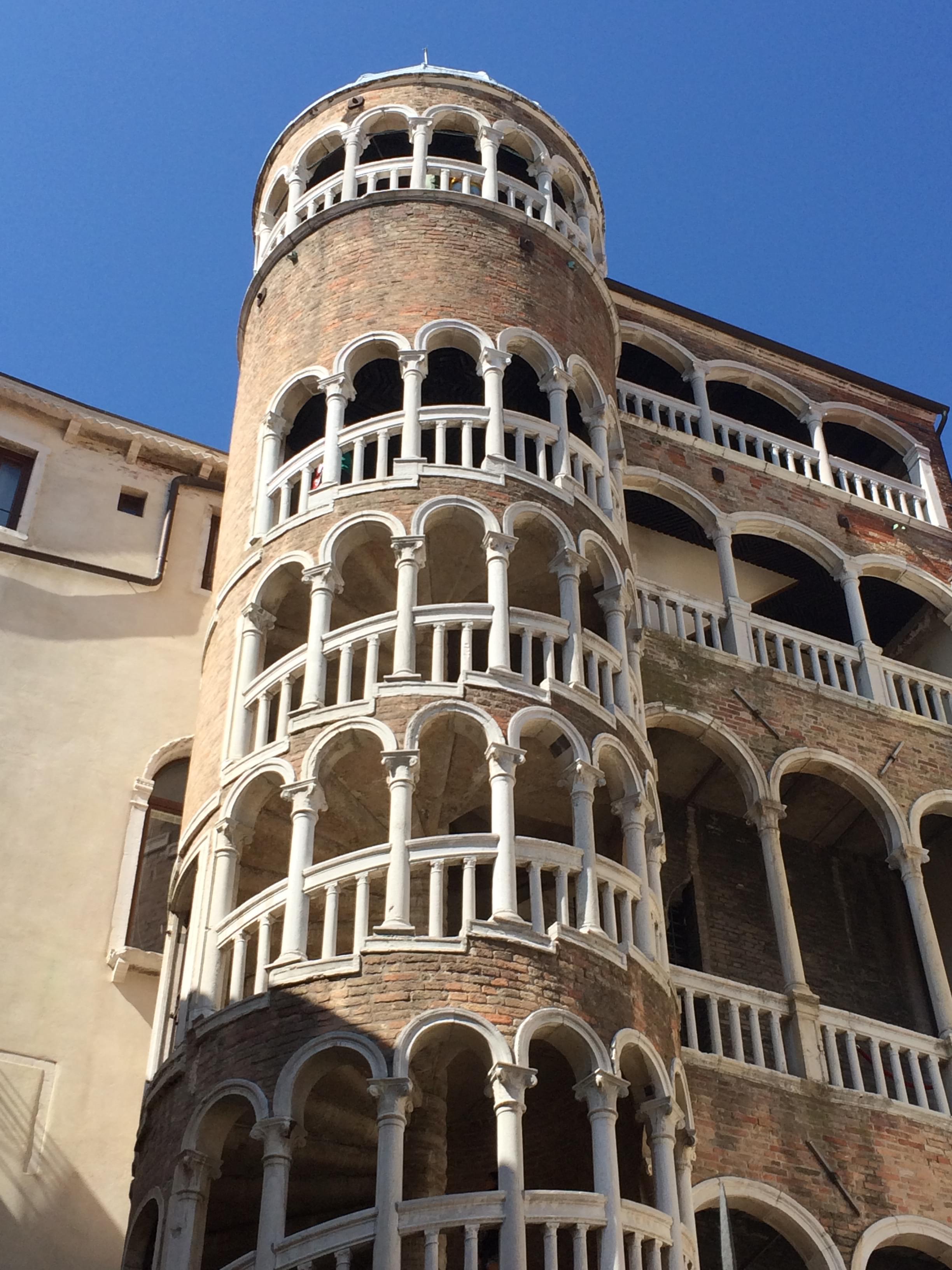 Palazzo Contarini del Bovolo Overview