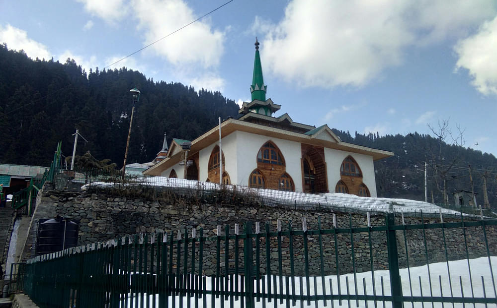Shrine of Baba Reshi Overview
