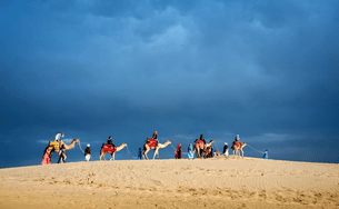 Get thrilling camel rides in the desert
