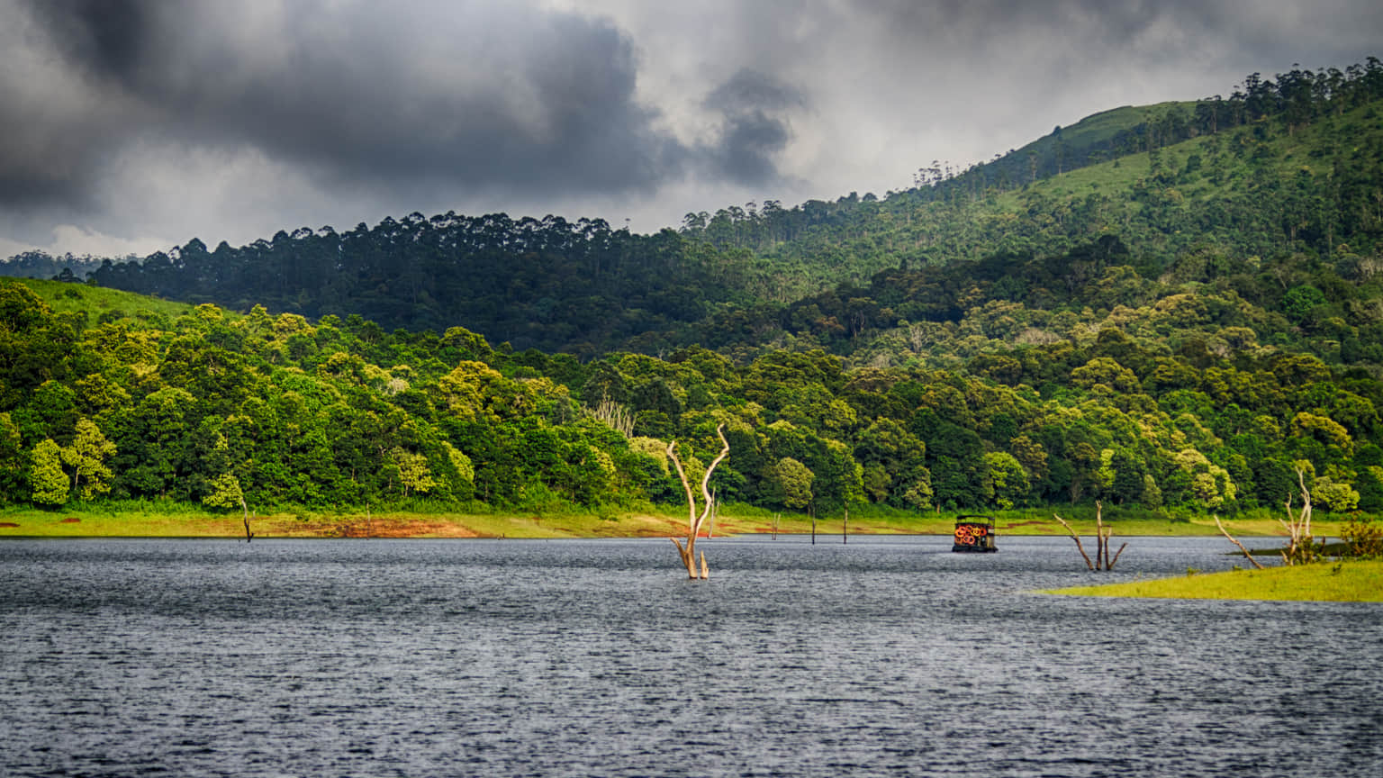 <em>Kerala</em> Tour Packages From Delhi 