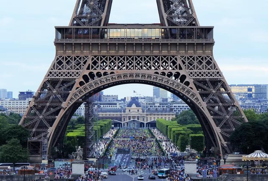 History Behind Eiffel Tower