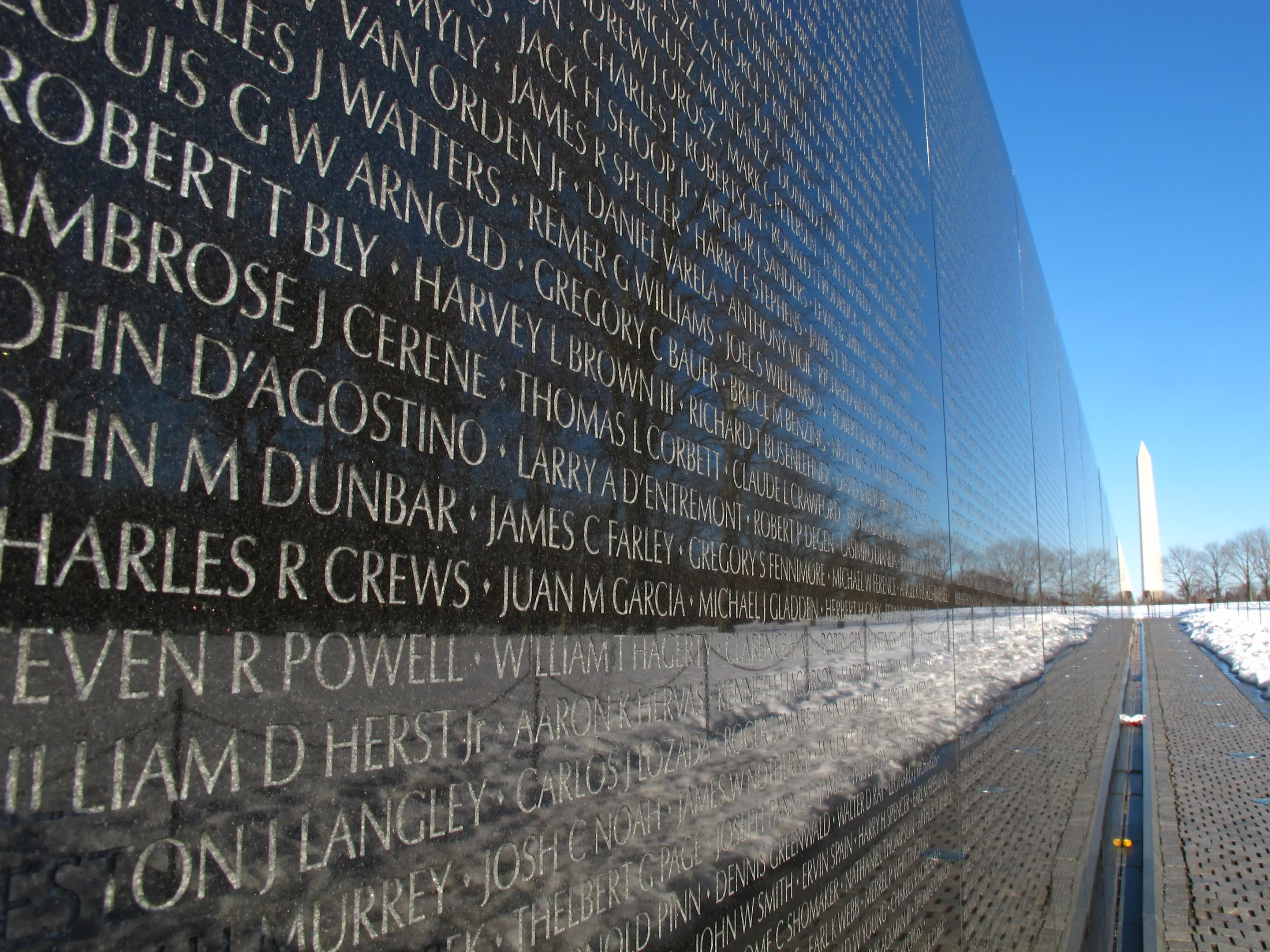 Vietnam Veterans War Memorial, Washington DC Overview