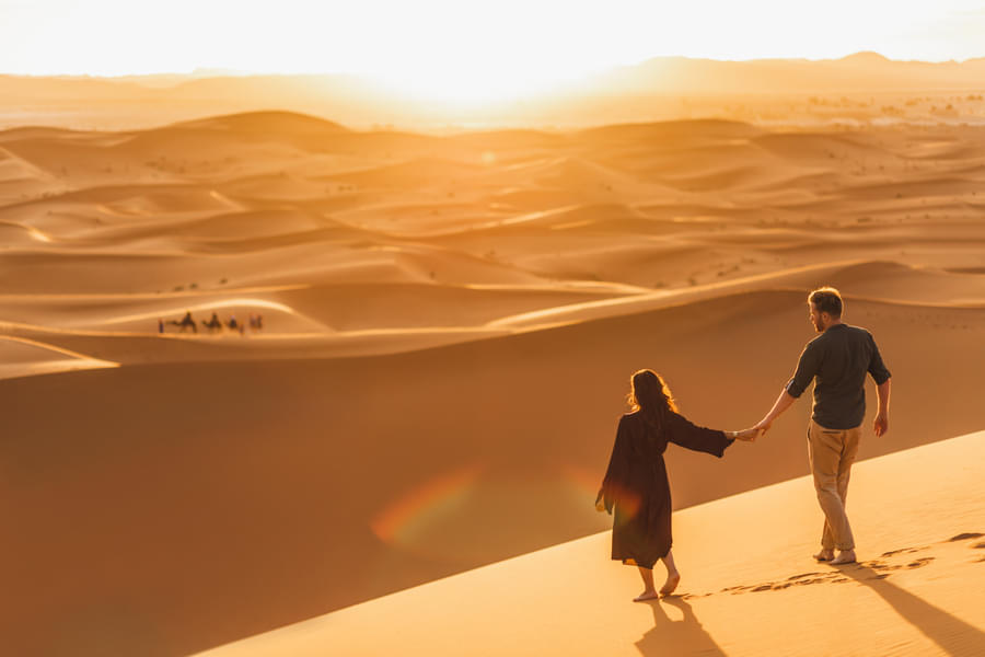 Experience the thrill of the Arabian desert with your loved one and create unforgettable memories 