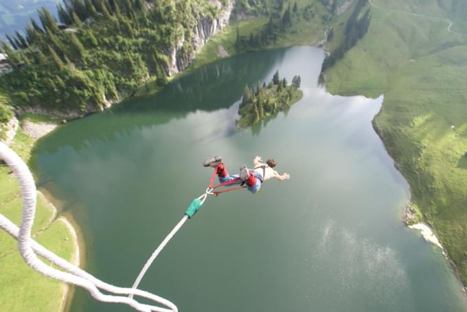 Bungee Jumping