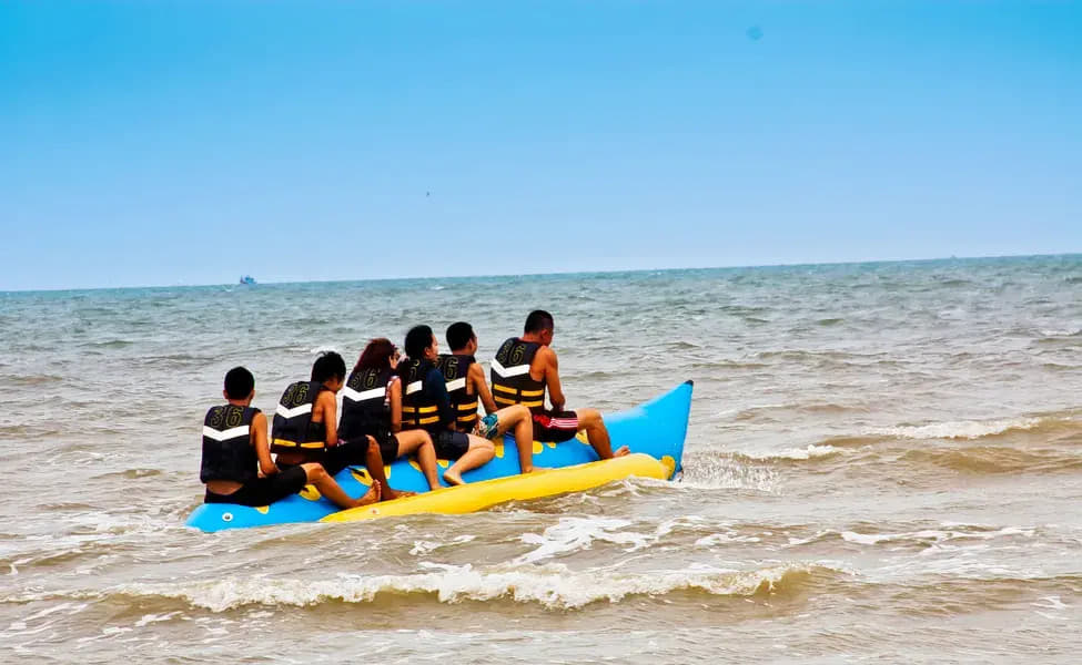 Water Sports At Benaulim Beach Image