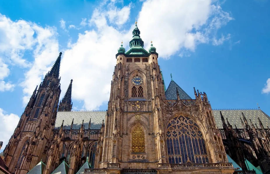View the prominent beauty of the famous destination in Prague