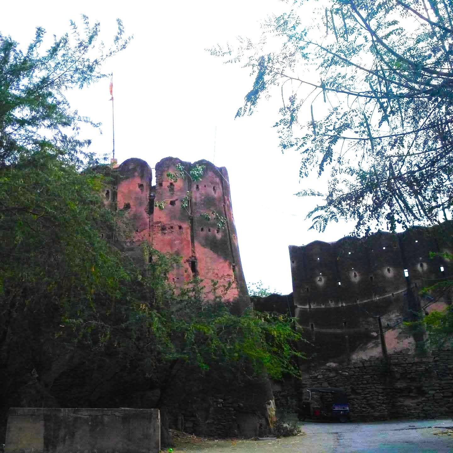 Learn about the legacy of the Hathroi Rajputs