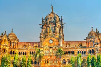 Book the Heritage Walking Tour in Mumbai and explore the city