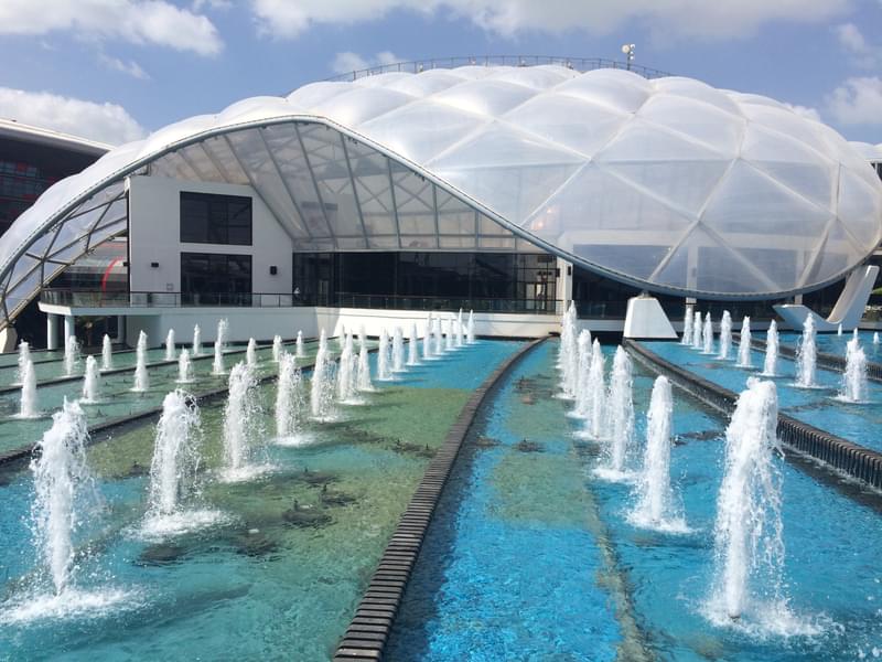 Shop at Yas Mall
