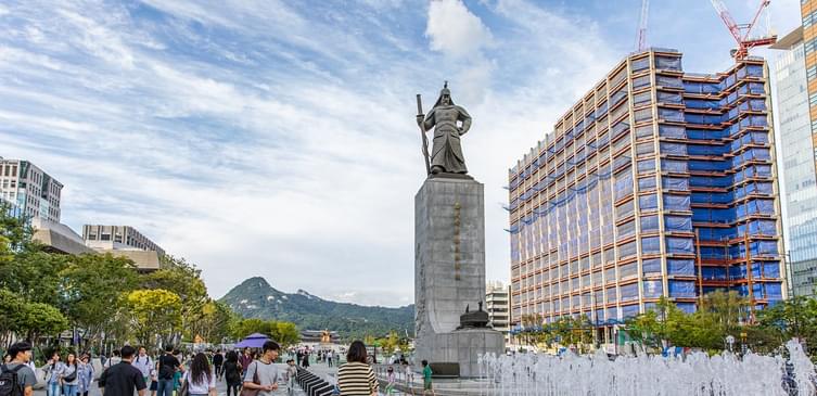 Statue of Admiral Yi Sun-sin