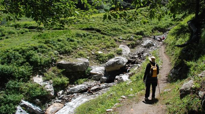 trek to kheerganga