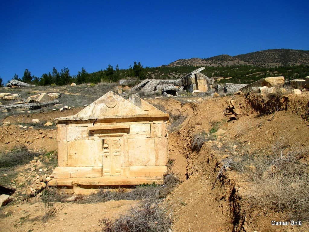Anatolia Cemetery, <em>Pamukkale</em>