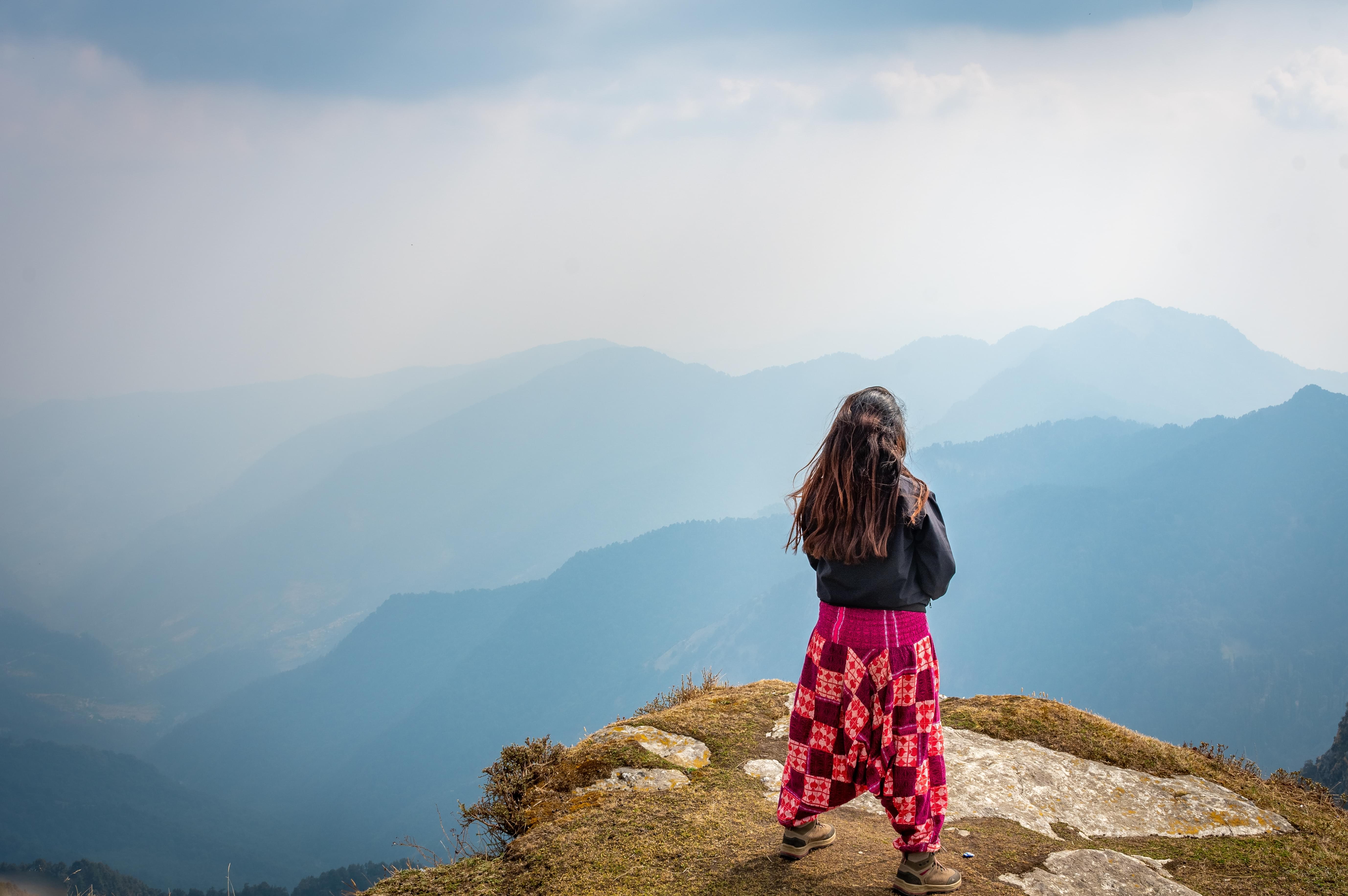 Women enjoying the view from Tungnath