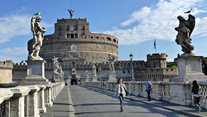 Statues in Castel Sant’Angelo