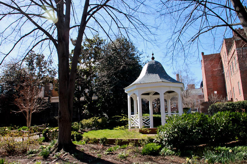 Visit the Carlyle House Historic Park