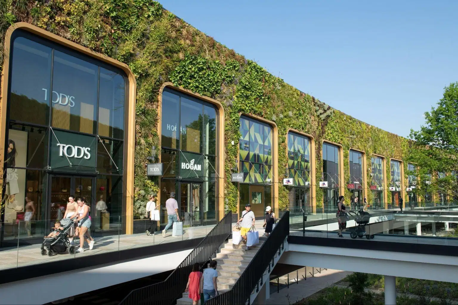 Scenic Trip to Europe with Luxury Shopping Experience at McArthurGlen Paris