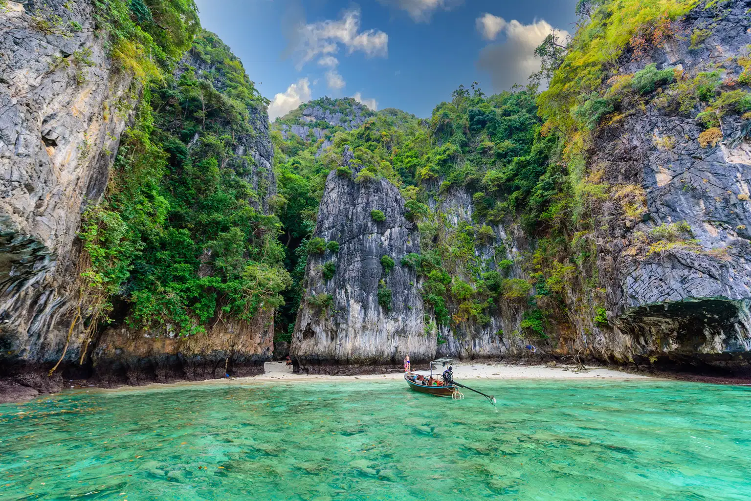 Phi Phi Island Tour By Speedboat from Phuket