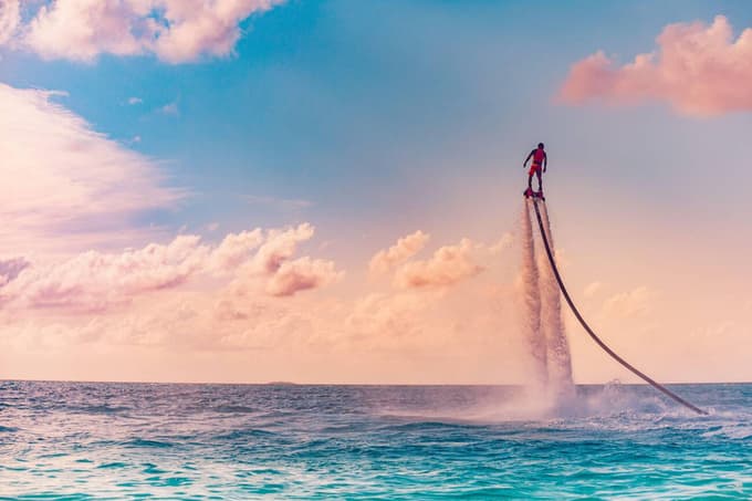 Glide over water in a thrilling power ride
