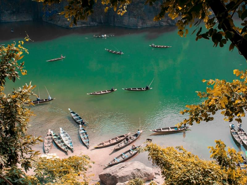 Meghalaya Honeymoon Magic | FREE Kayaking Adventure Image