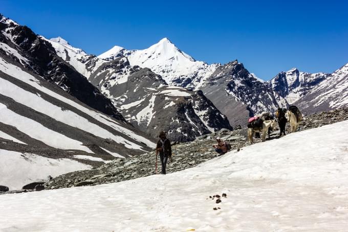 trekking in february