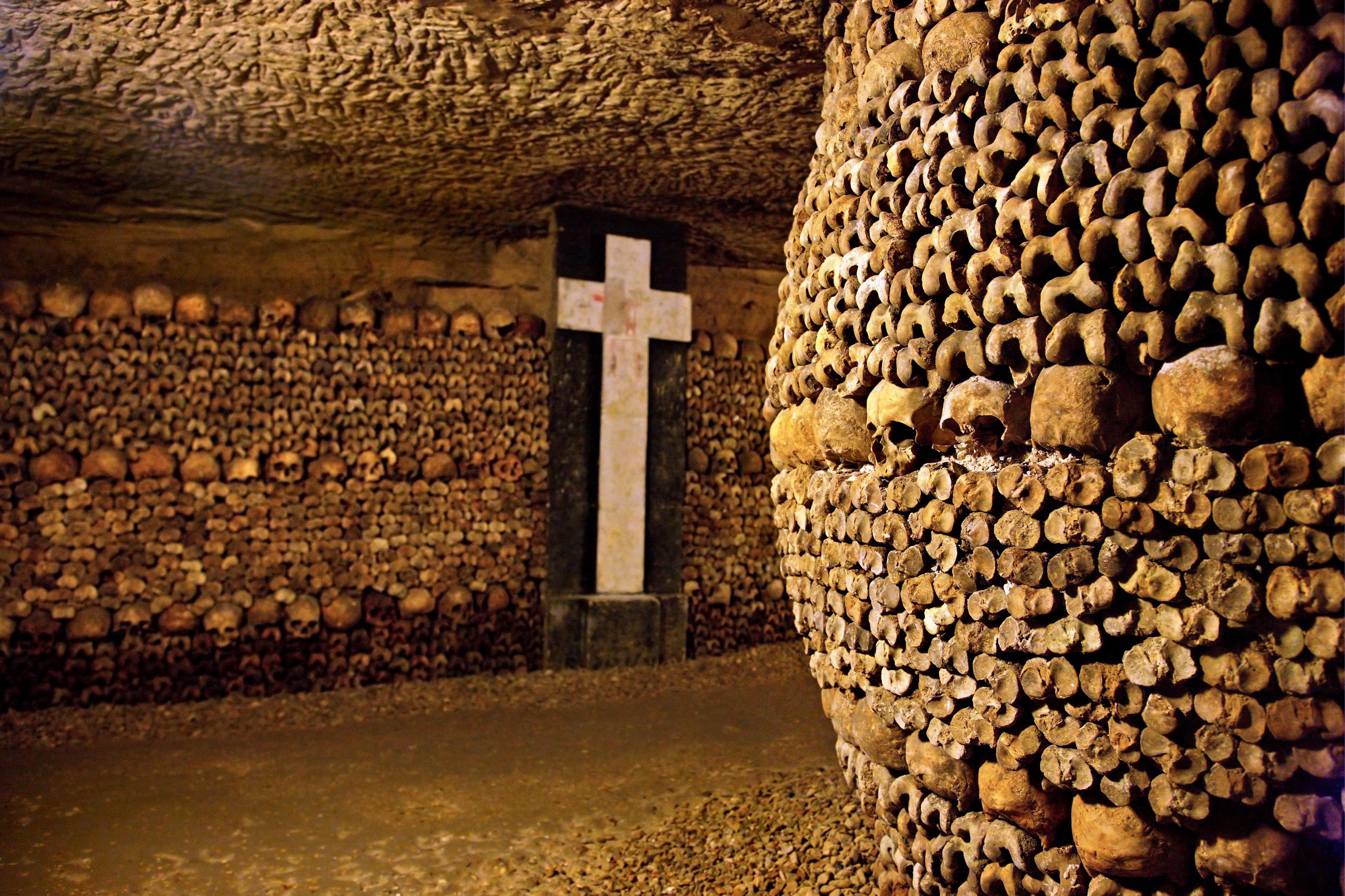 Catacombs of Paris tunnel