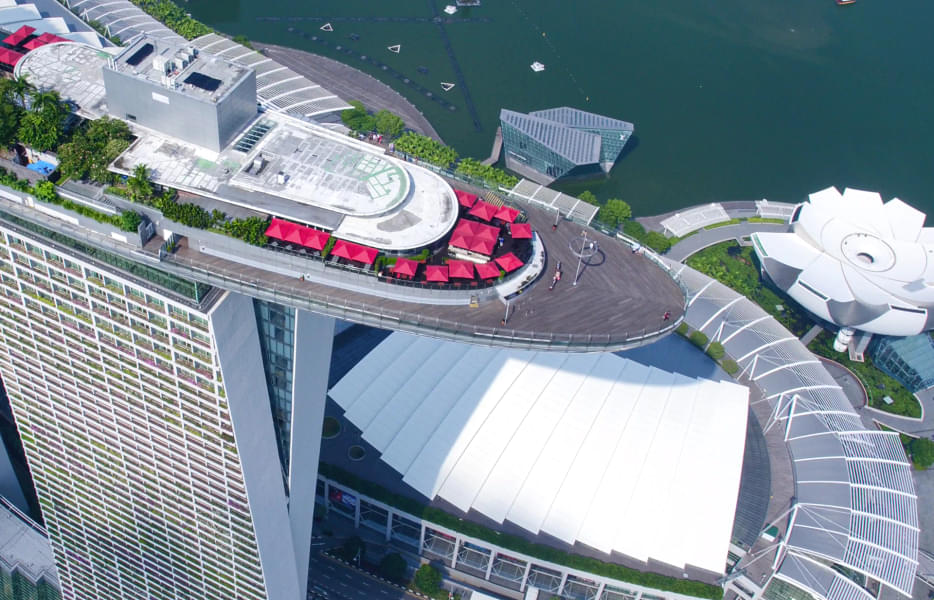Get amazed by the view from Marina Bay Observation Deck
