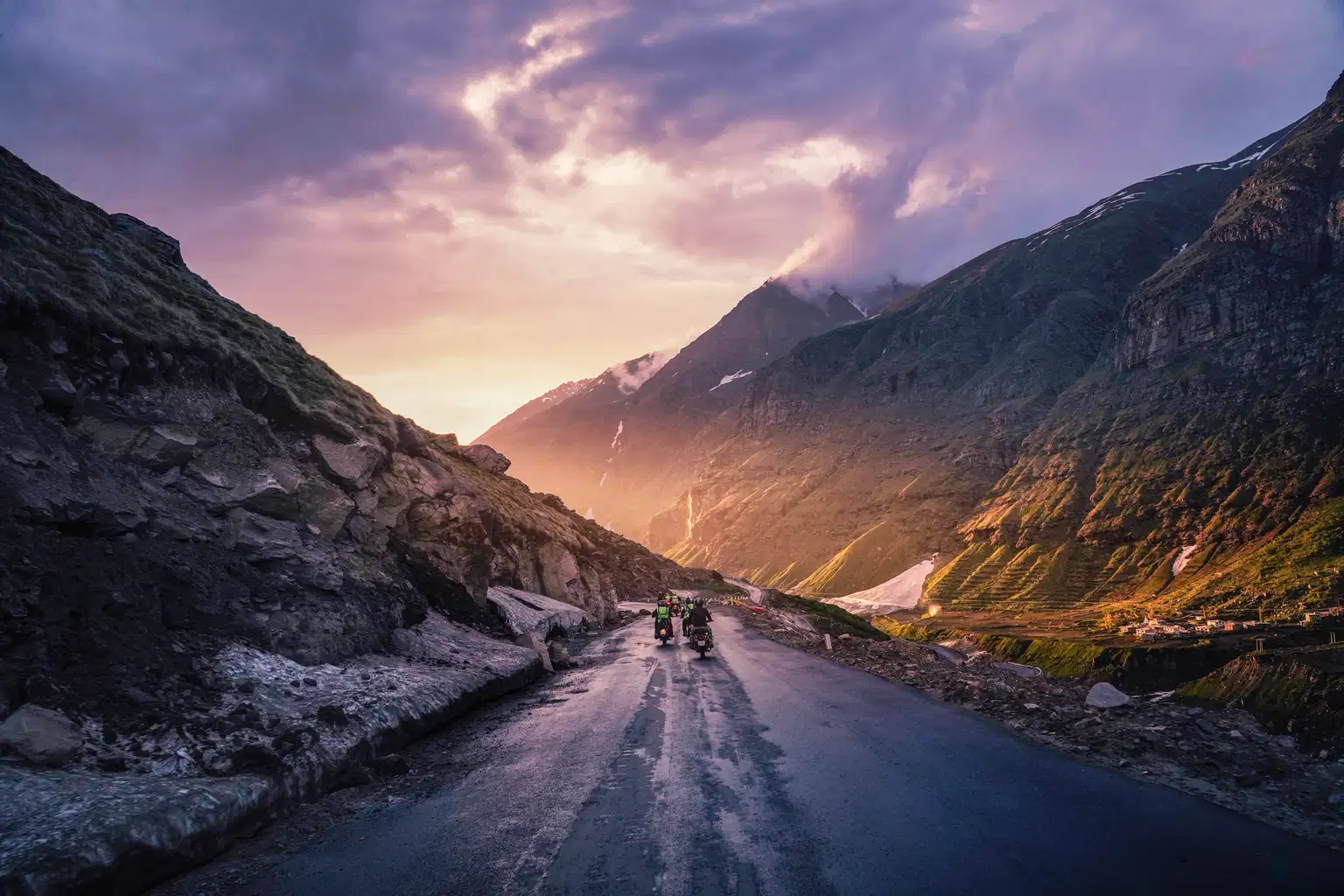 Manali Leh Srinagar Bike Adventure