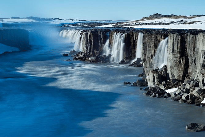 Explore the Vatnajokull National Park