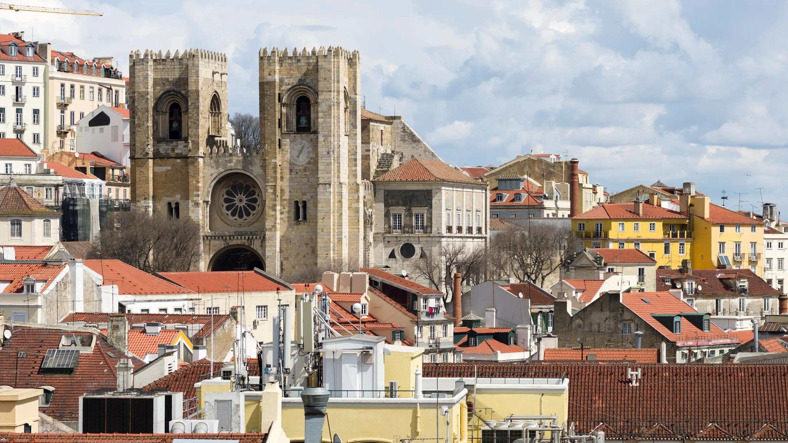 Lisbon Cathedral Overview