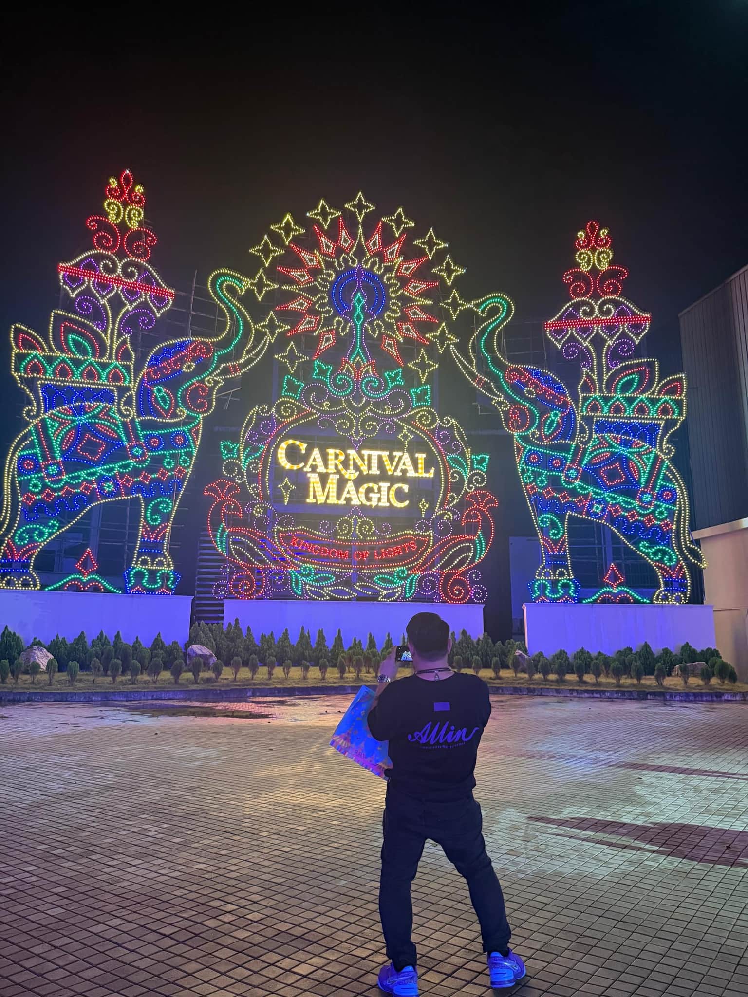Photo from max woo's trip