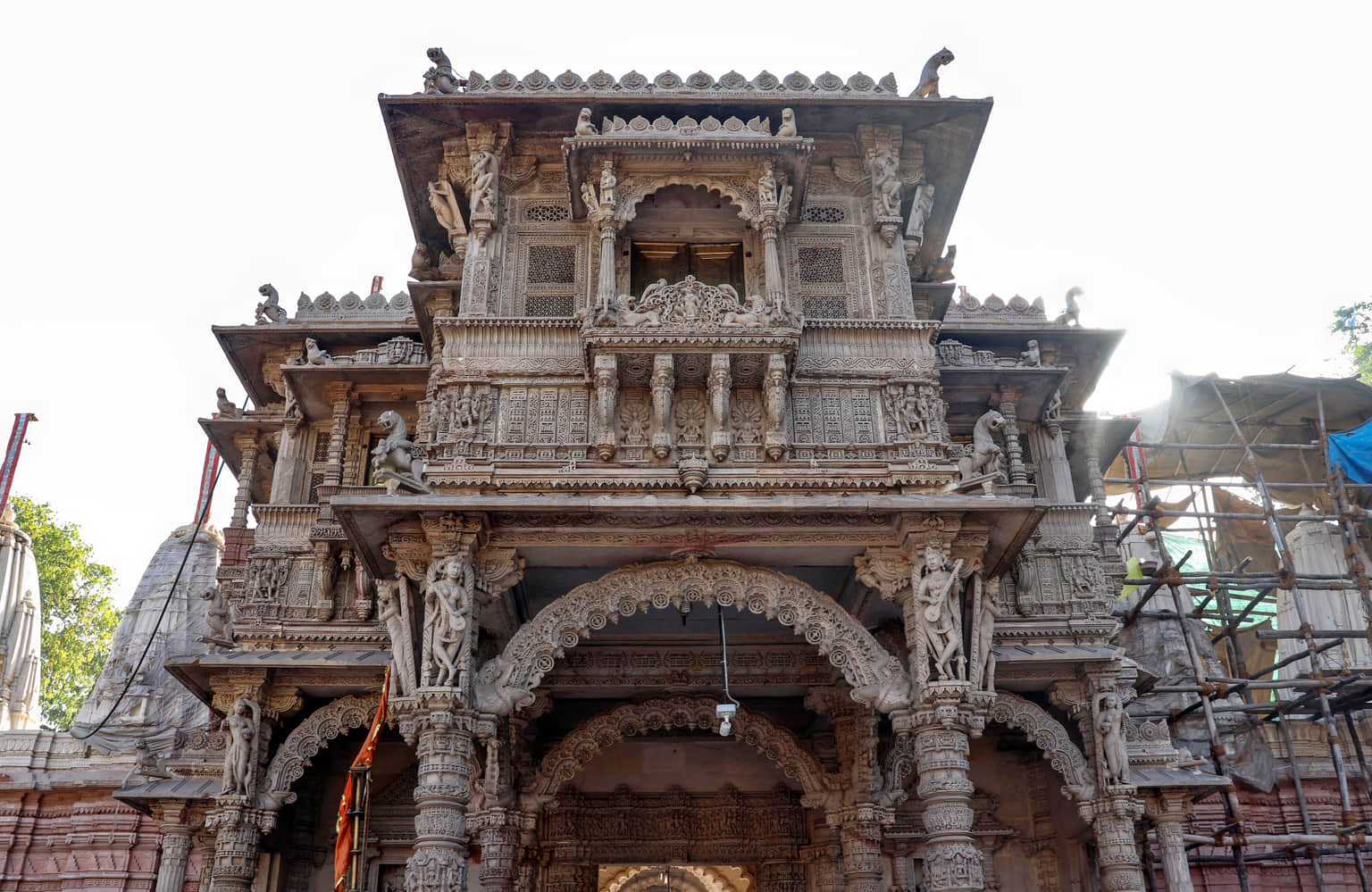 Hathisingh Jain Temple, <em>Ahmedabad</em>