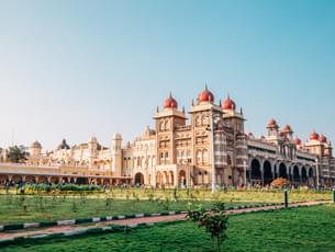 bangalore package tour V8g939dh48qf3j06reac7v4ue6ek shutterstock 1058820938