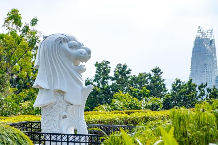 Meet Mini Merlion at Faber Point