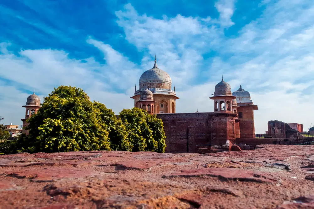 Sheikh Chillis Tomb