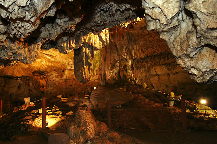 Take a Tour of the Balankanche Caves