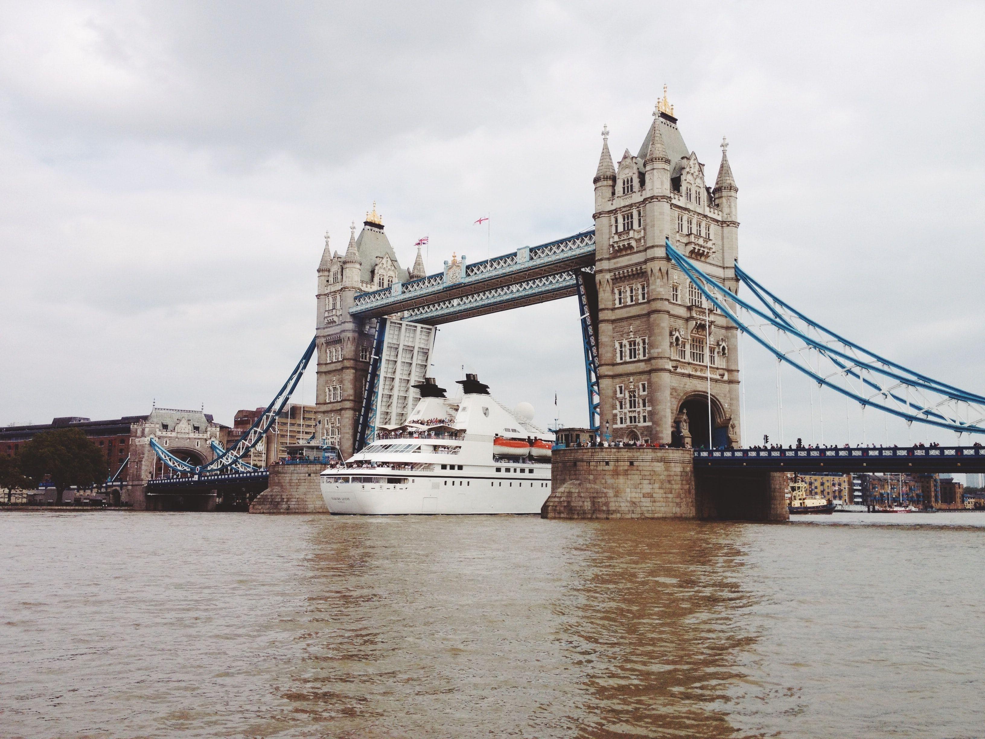 london river cruise from embankment