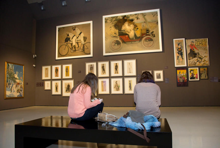 Admire the stunning paintings displayed around the museum