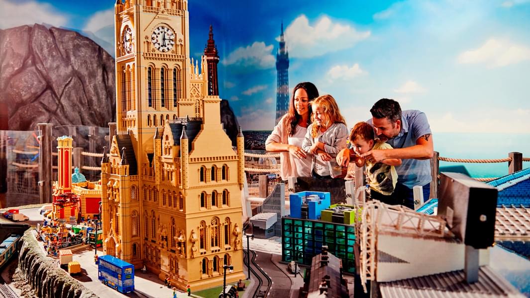 Look at the city's major attractions at the MINILAND