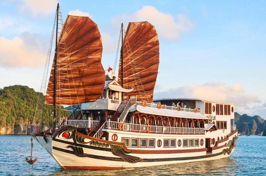 Halong Royal Palace Cruise