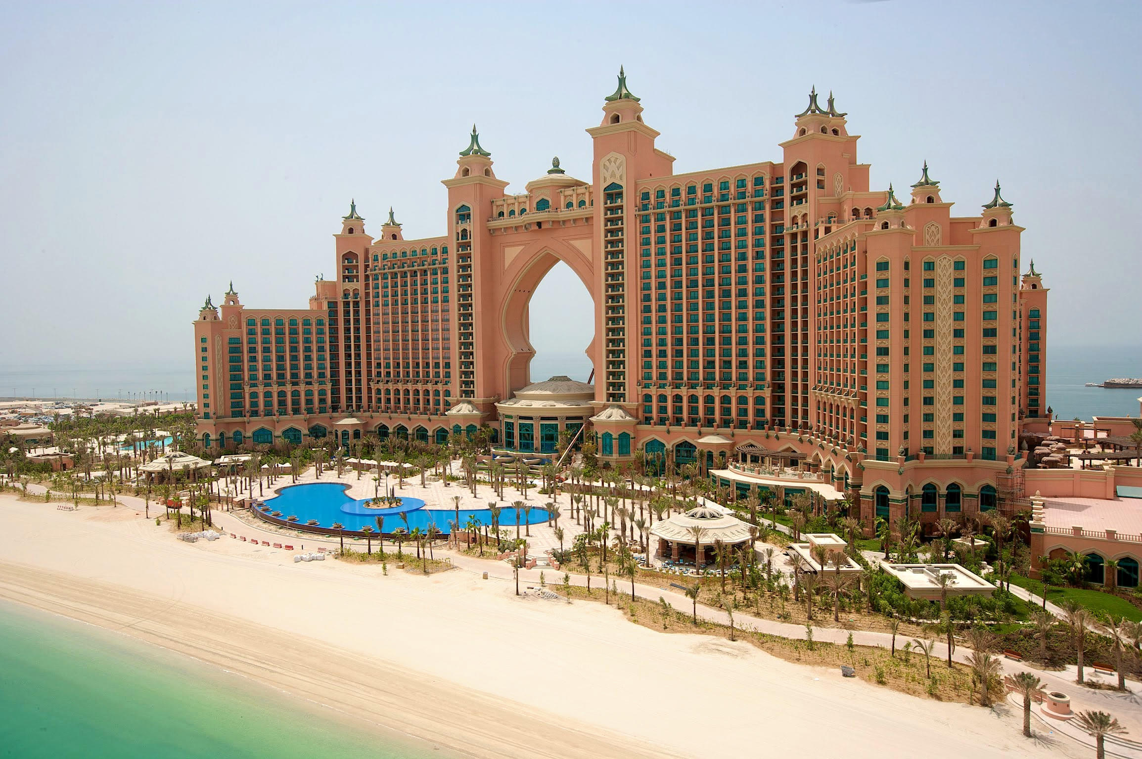 Atlantis Palm Hotel Overview
