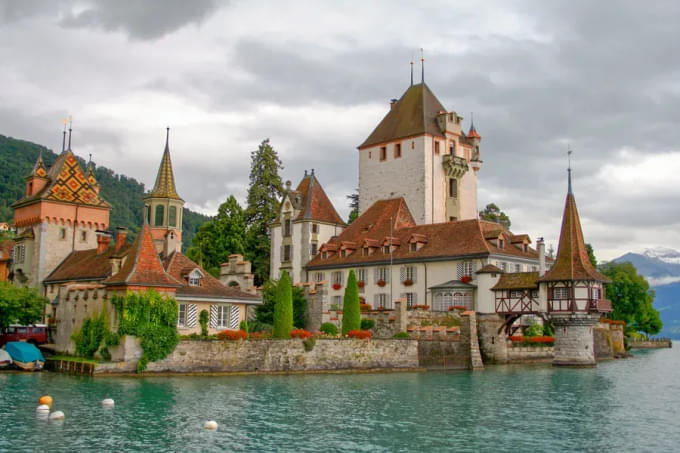 Oberhofen Castle